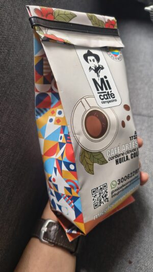 Café Clavos y Canela